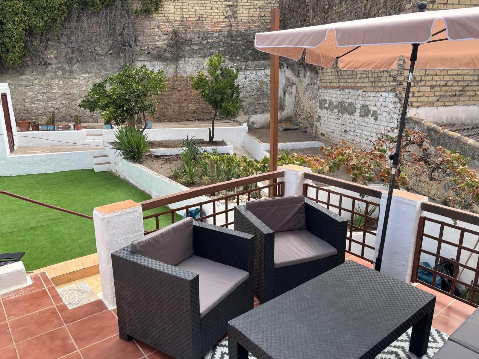 4 slaapkamer Rijtjeshuis te koop in Cuevas de San Marcos - € 159.000 (Ref: 10055536)