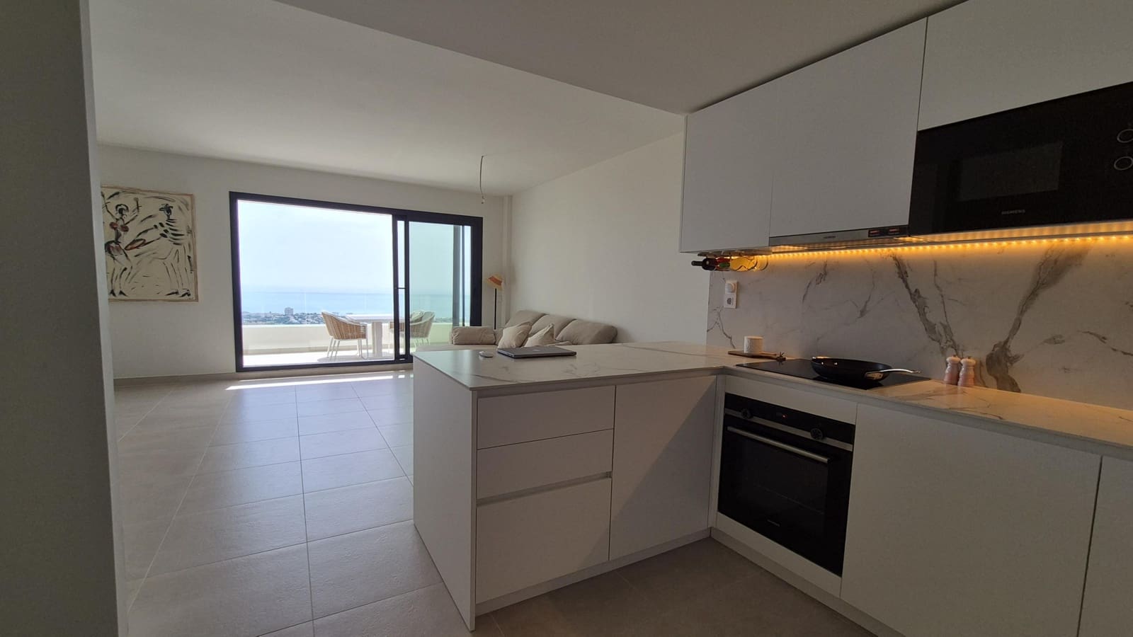 3 bedroom Penthouse for rent in Benalmadena with pool garage - € 3,400 (Ref: 10064620)