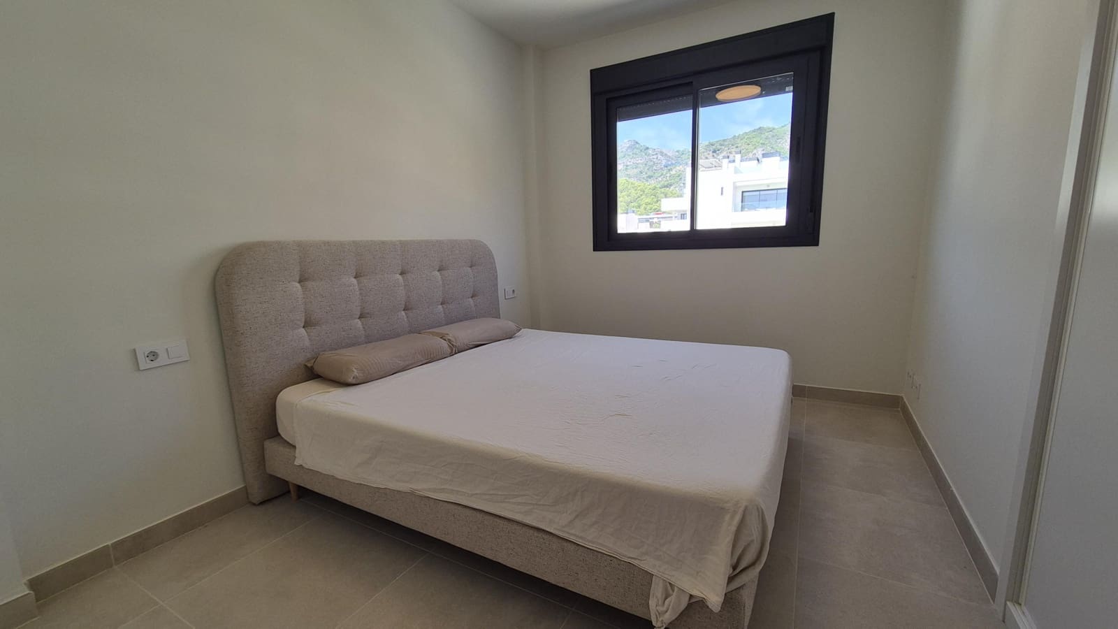 3 bedroom Penthouse for rent in Benalmadena with pool garage - € 3,400 (Ref: 10064620)
