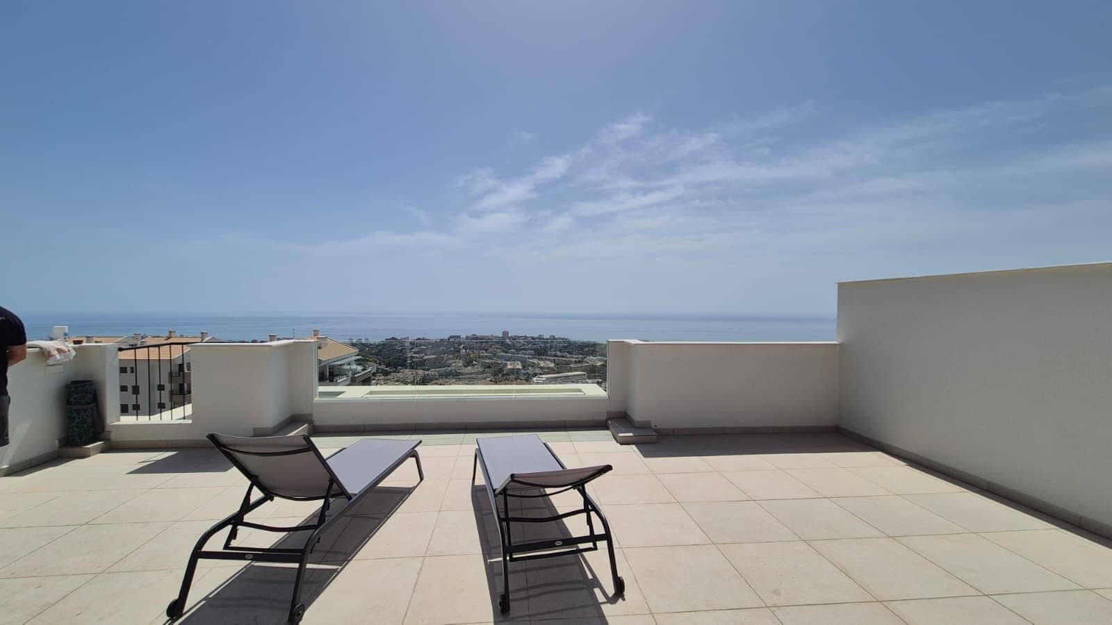 3 bedroom Penthouse for rent in Benalmadena with pool garage - € 3,400 (Ref: 10064620)