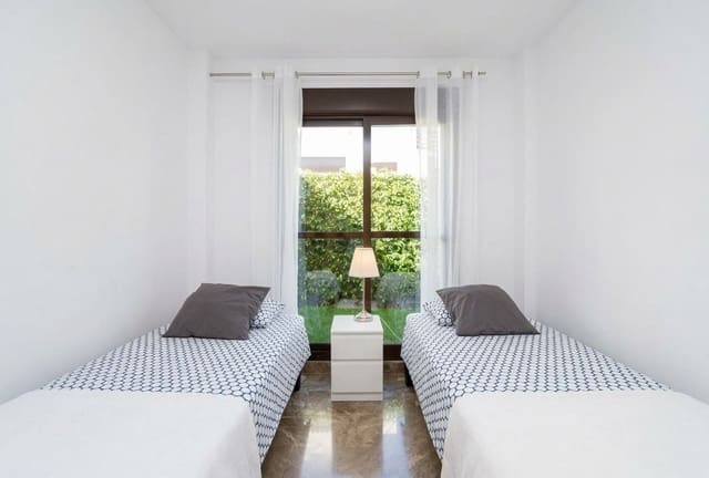 2 camera da letto Appartamento da affittare in Estepona con piscina garage - 1.750 € (Rif: 10064621)