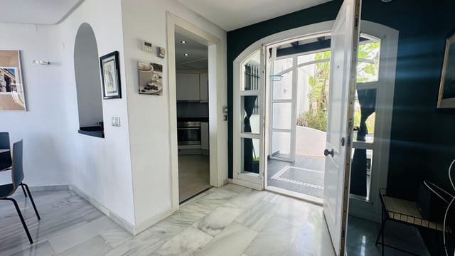 3 sovrum Semi-fristående Villa att hyra i Benalmádena med pool - 2 200 € (Ref: 10064622)