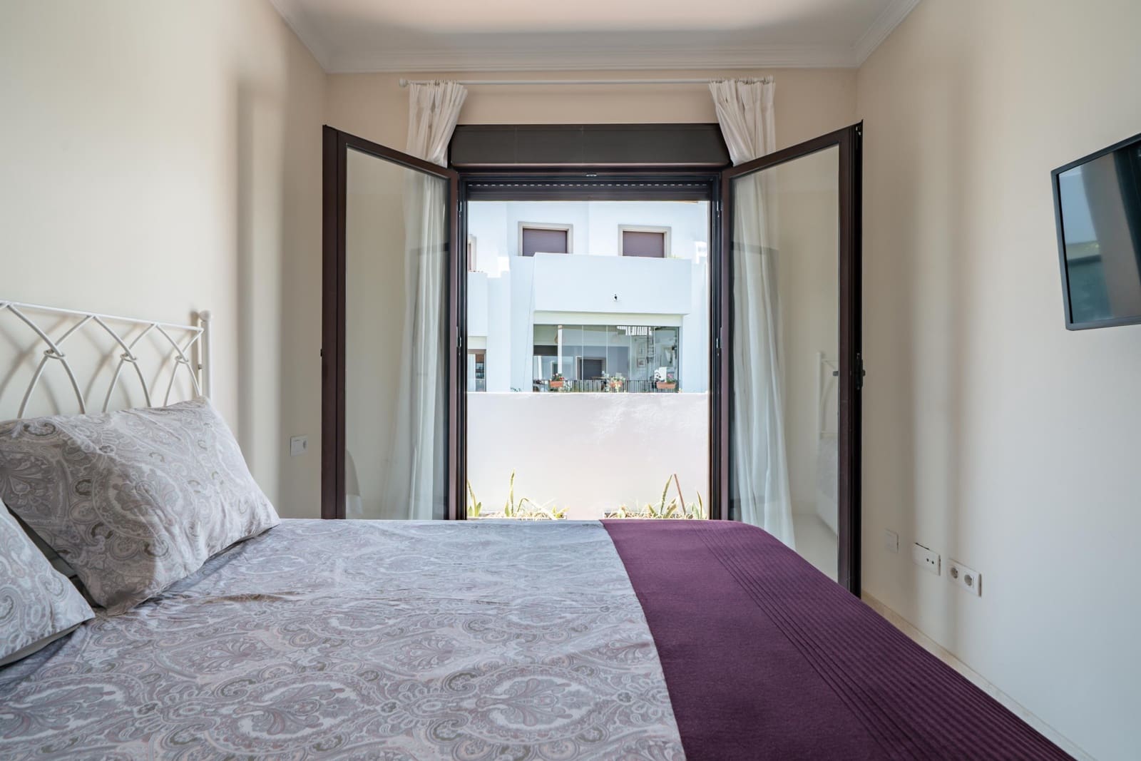 3 bedroom Terraced Villa for sale in Estepona with pool - € 525,000 (Ref: 10076630)