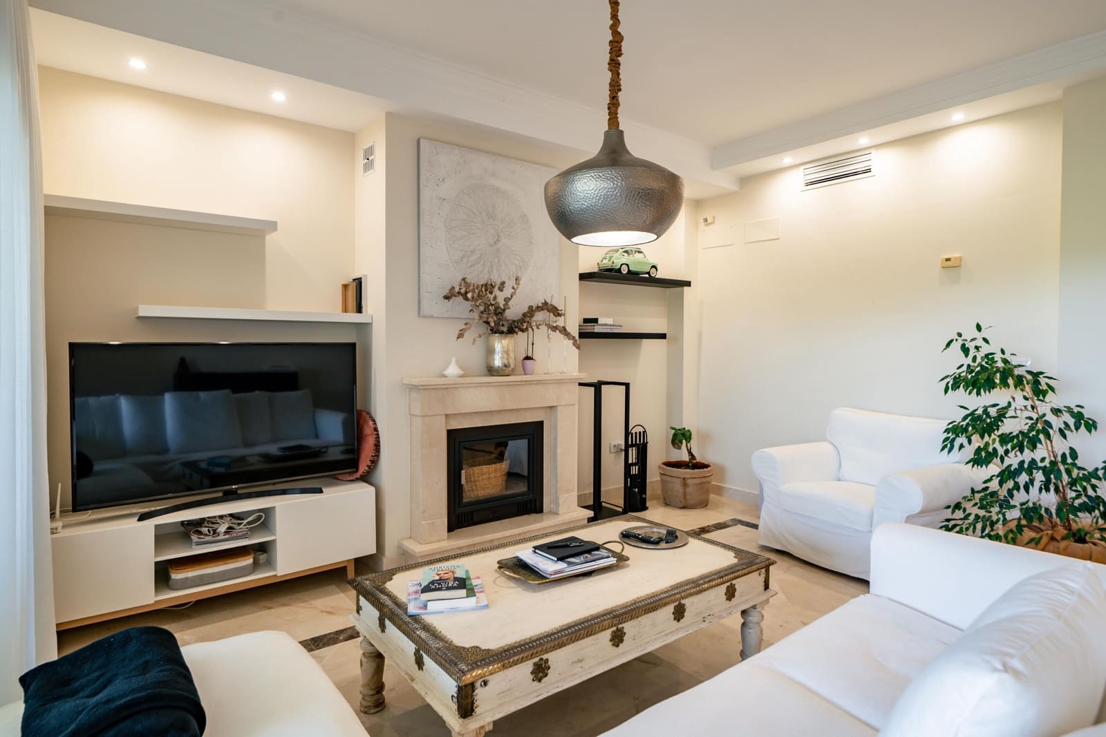 3 bedroom Terraced Villa for sale in Estepona with pool - € 525,000 (Ref: 10076630)