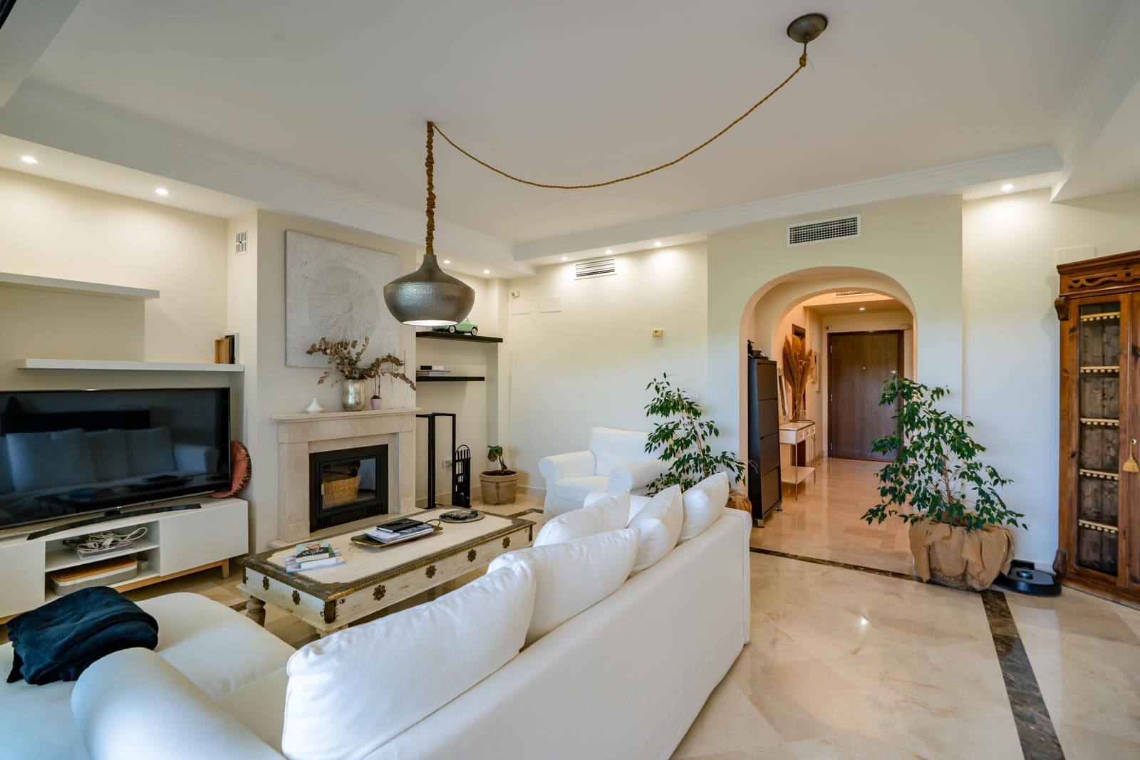 3 bedroom Terraced Villa for sale in Estepona with pool - € 525,000 (Ref: 10076630)