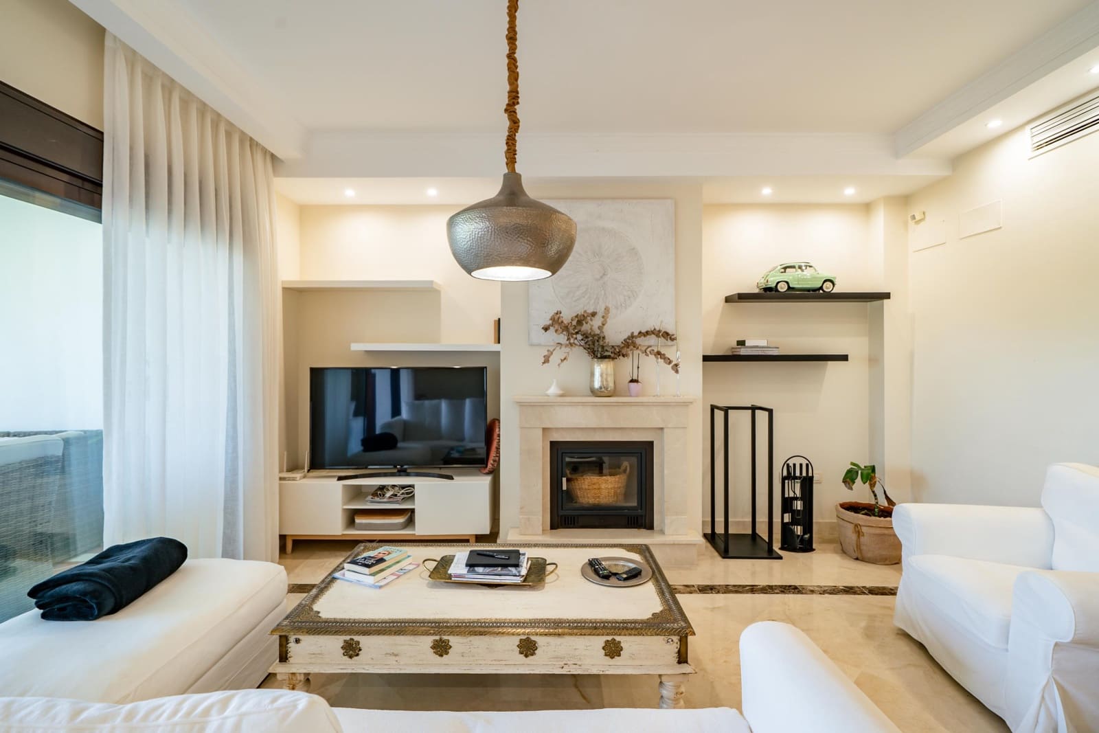 3 bedroom Terraced Villa for sale in Estepona with pool - € 525,000 (Ref: 10076630)
