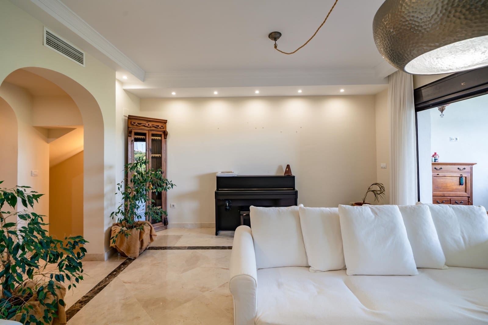3 bedroom Terraced Villa for sale in Estepona with pool - € 525,000 (Ref: 10076630)