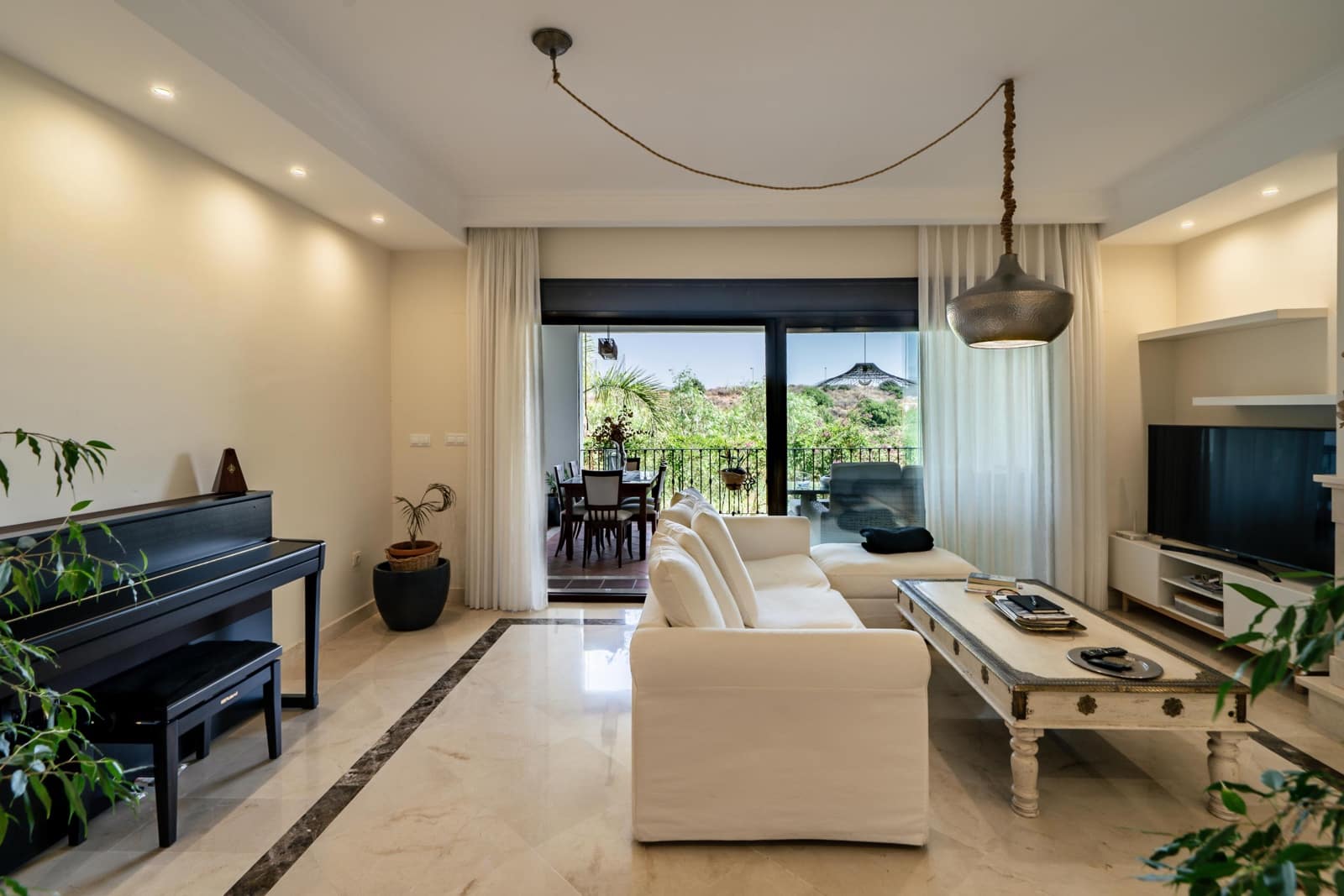 3 bedroom Terraced Villa for sale in Estepona with pool - € 525,000 (Ref: 10076630)