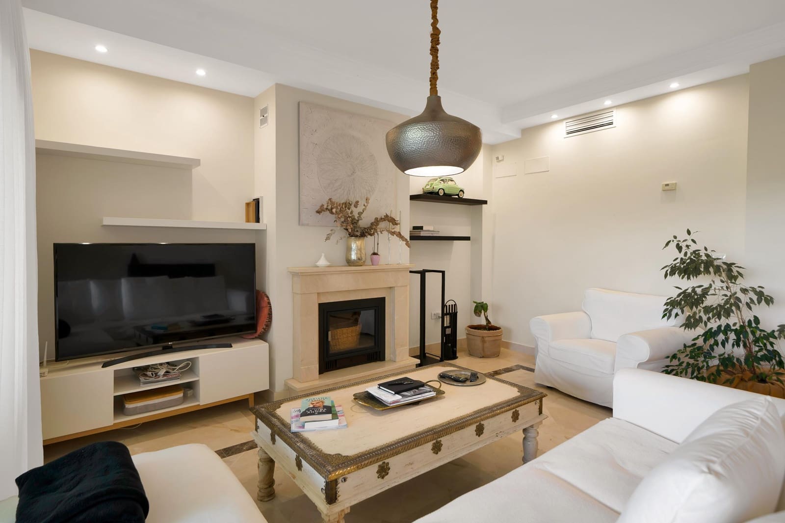 3 sovrum Radhus till salu i Estepona med pool garage - 525 000 € (Ref: 10076630)