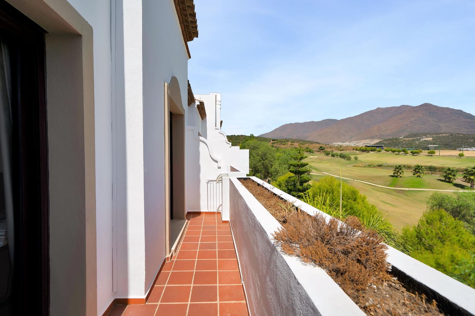 3 sovrum Radhus till salu i Estepona med pool garage - 525 000 € (Ref: 10076630)