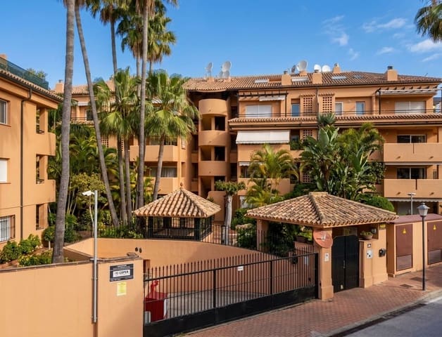 2 sypialnia Apartament do wynajęcia w Santa Clara, Marbella z basenem garażem - 1 800 € (Ref: 10076631)