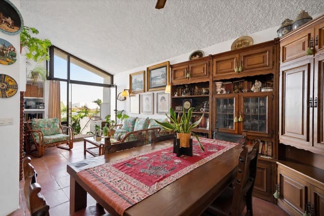 3 Zimmer Doppelhaus zu verkaufen in Bahía Dorada, Estepona mit Garage - 657.000 € (Ref: 10081133)