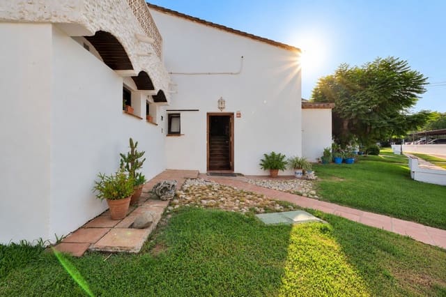 3 Zimmer Doppelhaus zu verkaufen in Bahía Dorada, Estepona mit Garage - 657.000 € (Ref: 10081133)