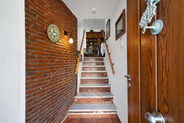 3 Zimmer Doppelhaus zu verkaufen in Bahía Dorada, Estepona mit Garage - 657.000 € (Ref: 10081133)
