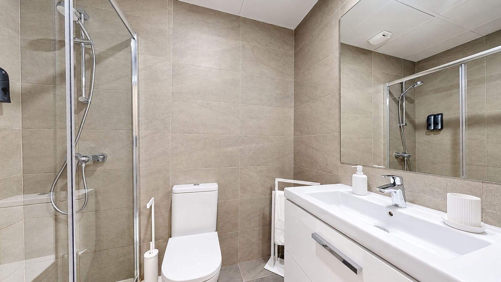 3 soverom Leilighet til salgs i Malaga by med svømmebasseng garasje - € 497 000 (Ref: 10086424)