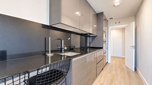 3 soverom Leilighet til salgs i Martiricos, Málaga by med svømmebasseng garasje - € 497 000 (Ref: 10086424)