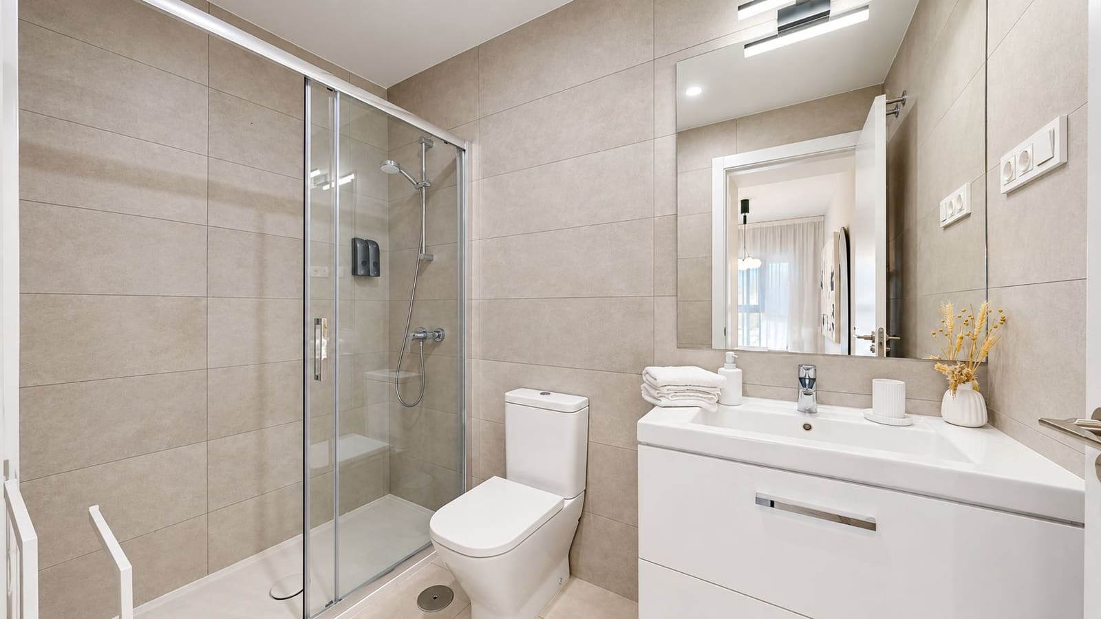 3 soverom Leilighet til salgs i Malaga by med svømmebasseng garasje - € 497 000 (Ref: 10086424)