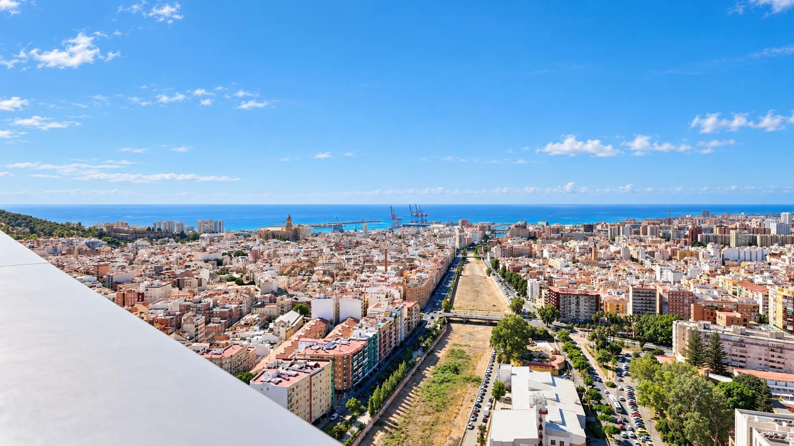 3 soverom Leilighet til salgs i Malaga by med svømmebasseng garasje - € 497 000 (Ref: 10086424)