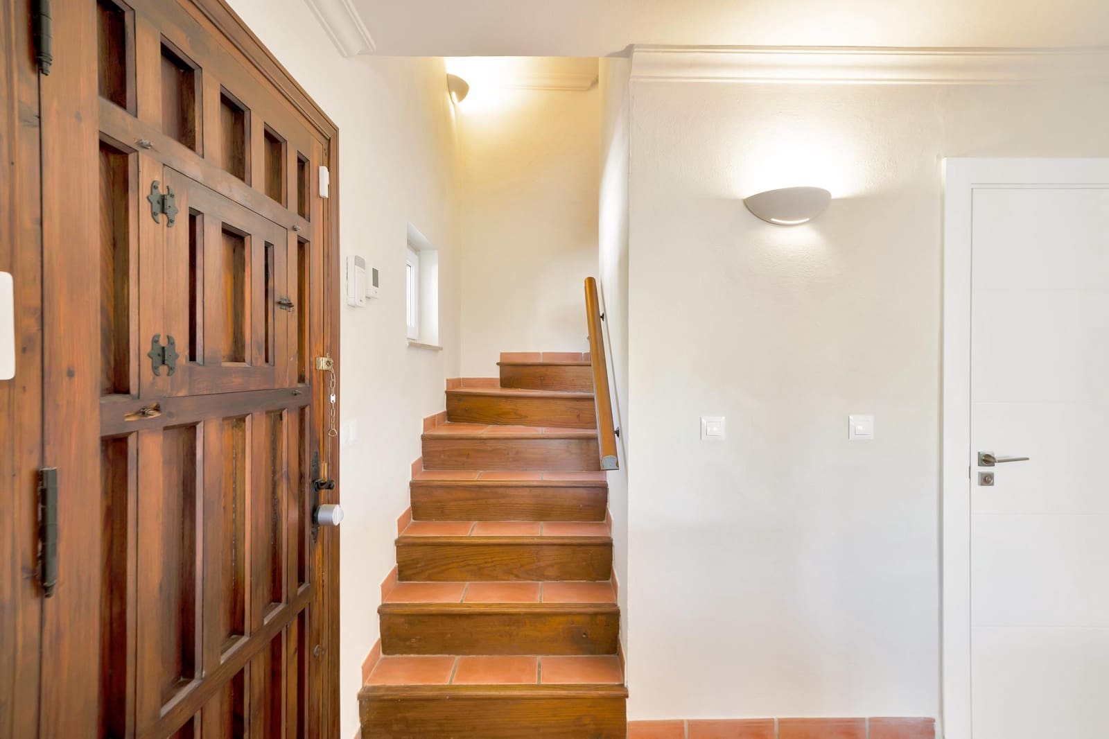 3 bedroom Villa for rent in Estepona with pool garage - € 5,000 (Ref: 10094560)