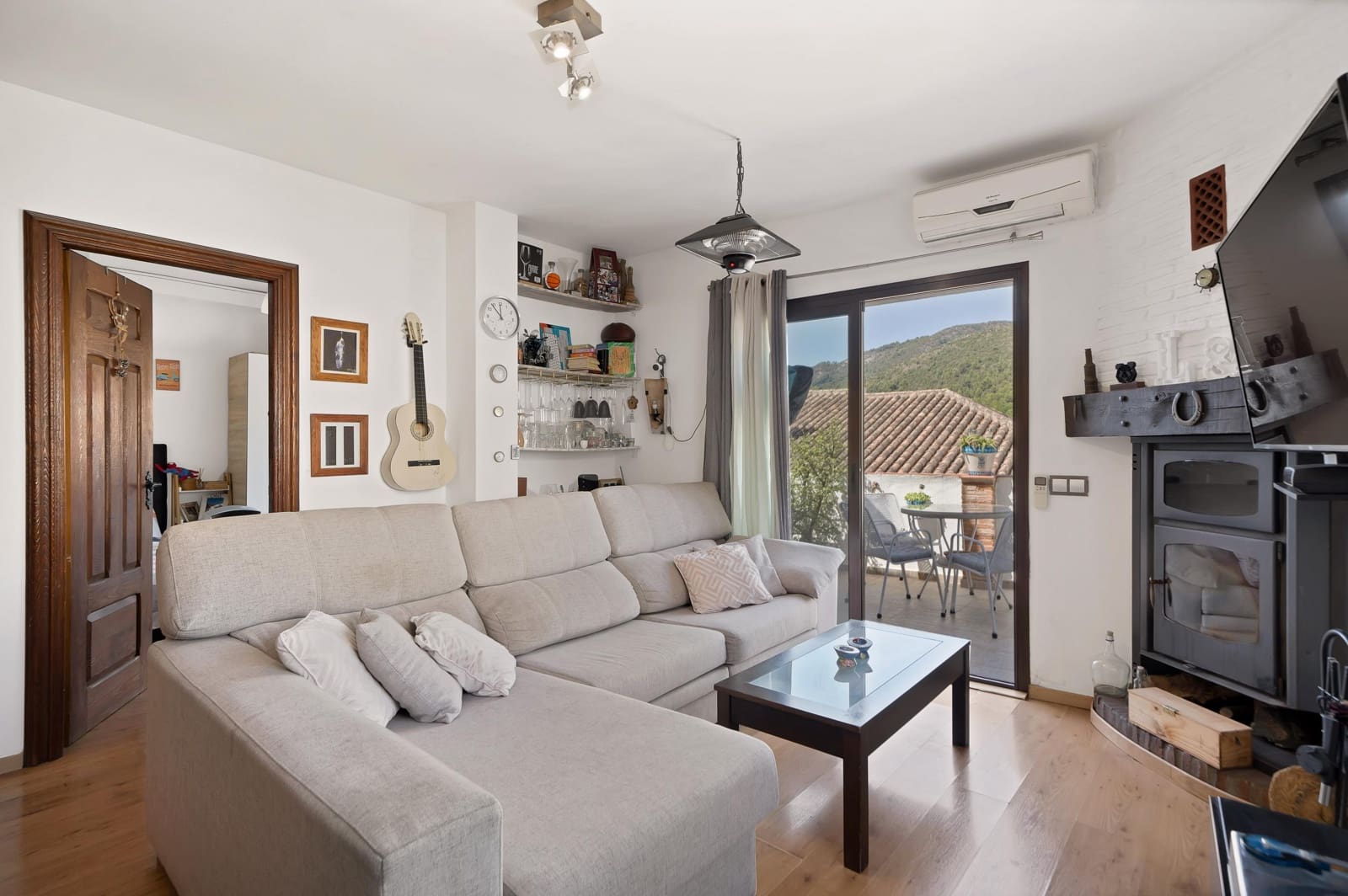 Adosado de 6 habitaciones en Ojen en venta con garaje - 630.000 € (Ref: 10098357)
