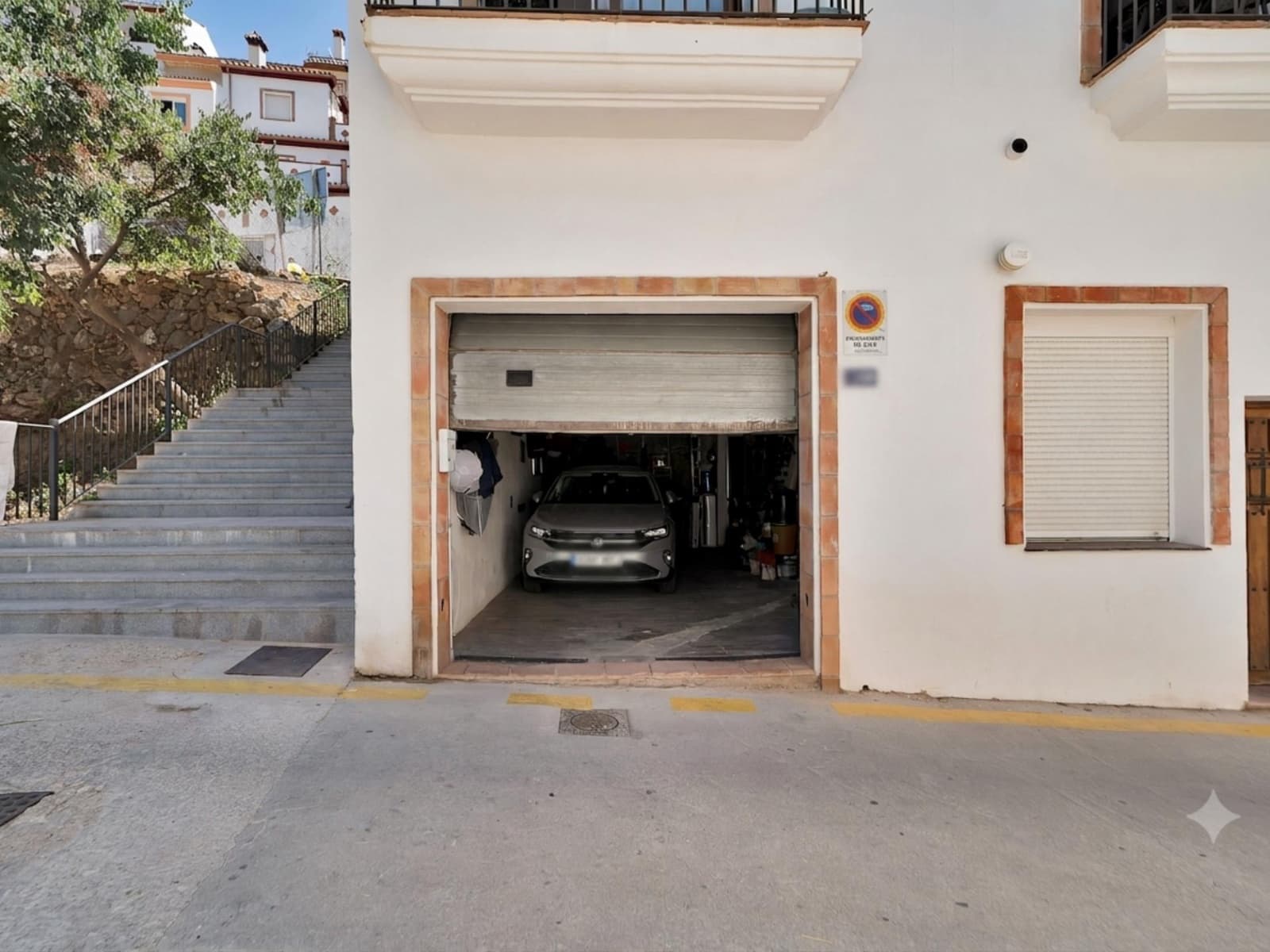 Adosado de 6 habitaciones en Ojen en venta con garaje - 630.000 € (Ref: 10098357)