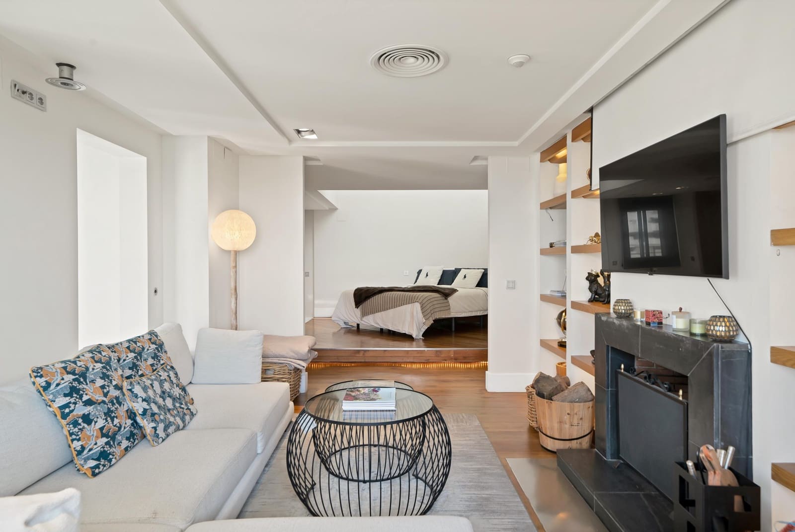 3 bedroom Flat for sale in Marbella with pool garage - € 2,190,000 (Ref: 10109657)