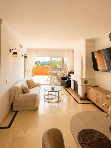 2 quarto Apartamento para arrendar em Nueva Andalucia, Marbella com piscina garagem - 2 500 € (Ref: 10109658)