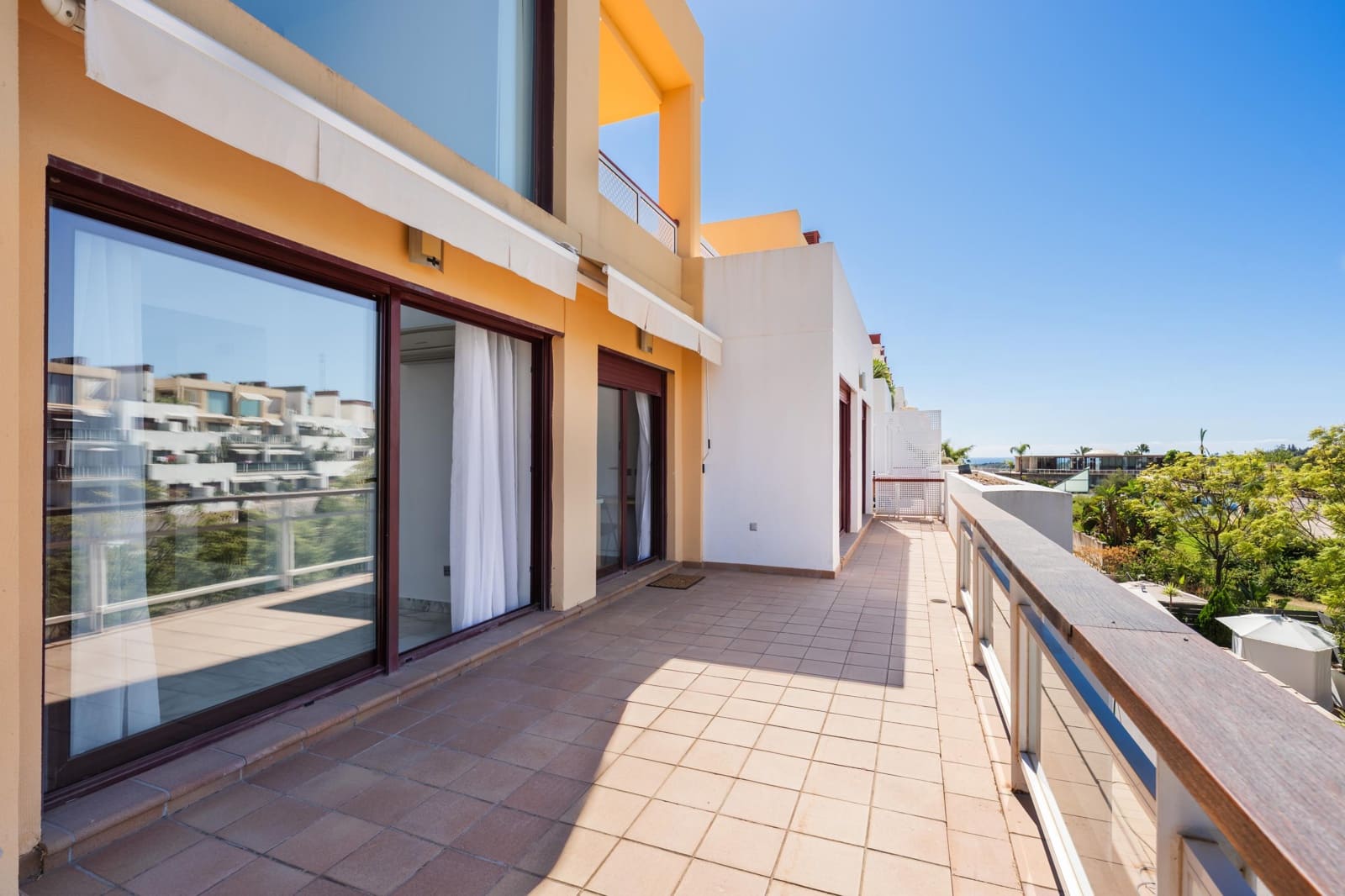3 sovrum Lägenhet till salu i Los Flamingos med pool garage - 399 000 € (Ref: 10120141)