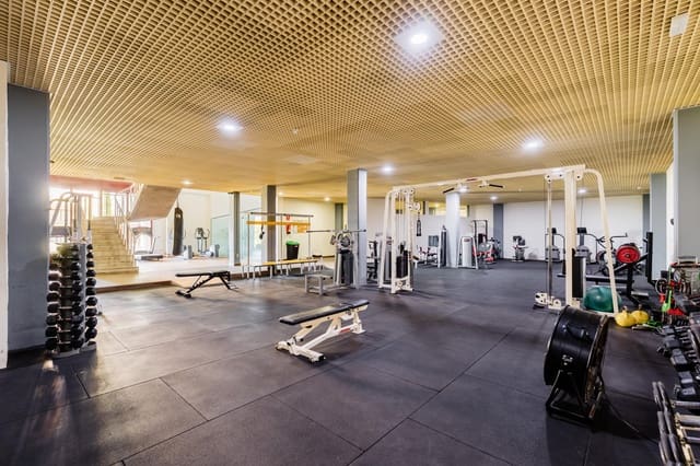 3 sovrum Lägenhet till salu i Los Flamingos, Benahavís med pool garage - 399 000 € (Ref: 10120141)