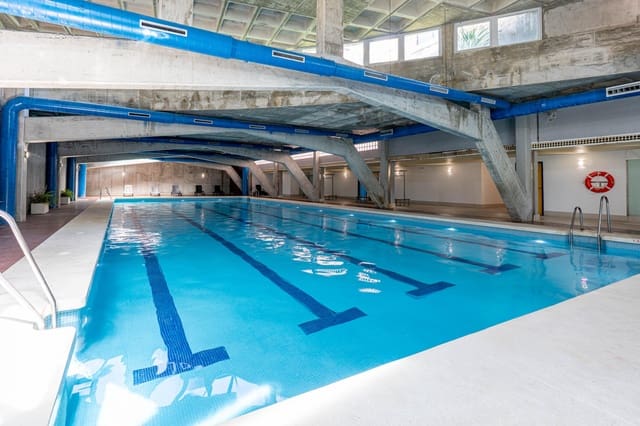 Apartamento de 3 habitaciones en Los Flamingos, Benahavís en venta con piscina garaje - 399.000 € (Ref: 10120141)