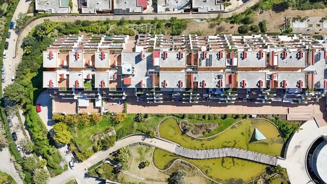 3 quarto Apartamento para venda em Los Flamingos, Benahavís com piscina garagem - 399 000 € (Ref: 10120141)