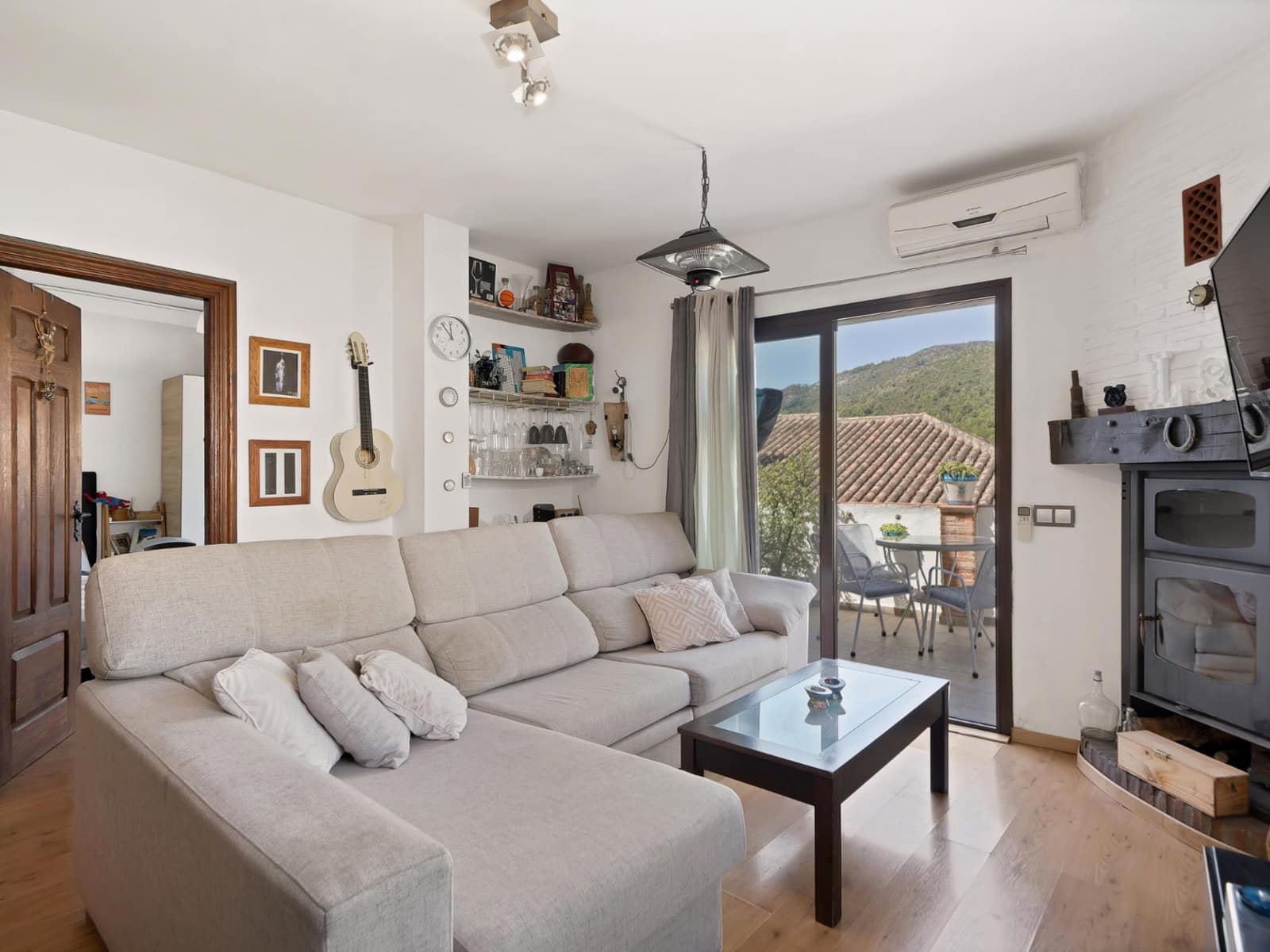 6 Zimmer Reihenhaus zu verkaufen in Ojen mit Garage - 650.000 € (Ref: 10129385)