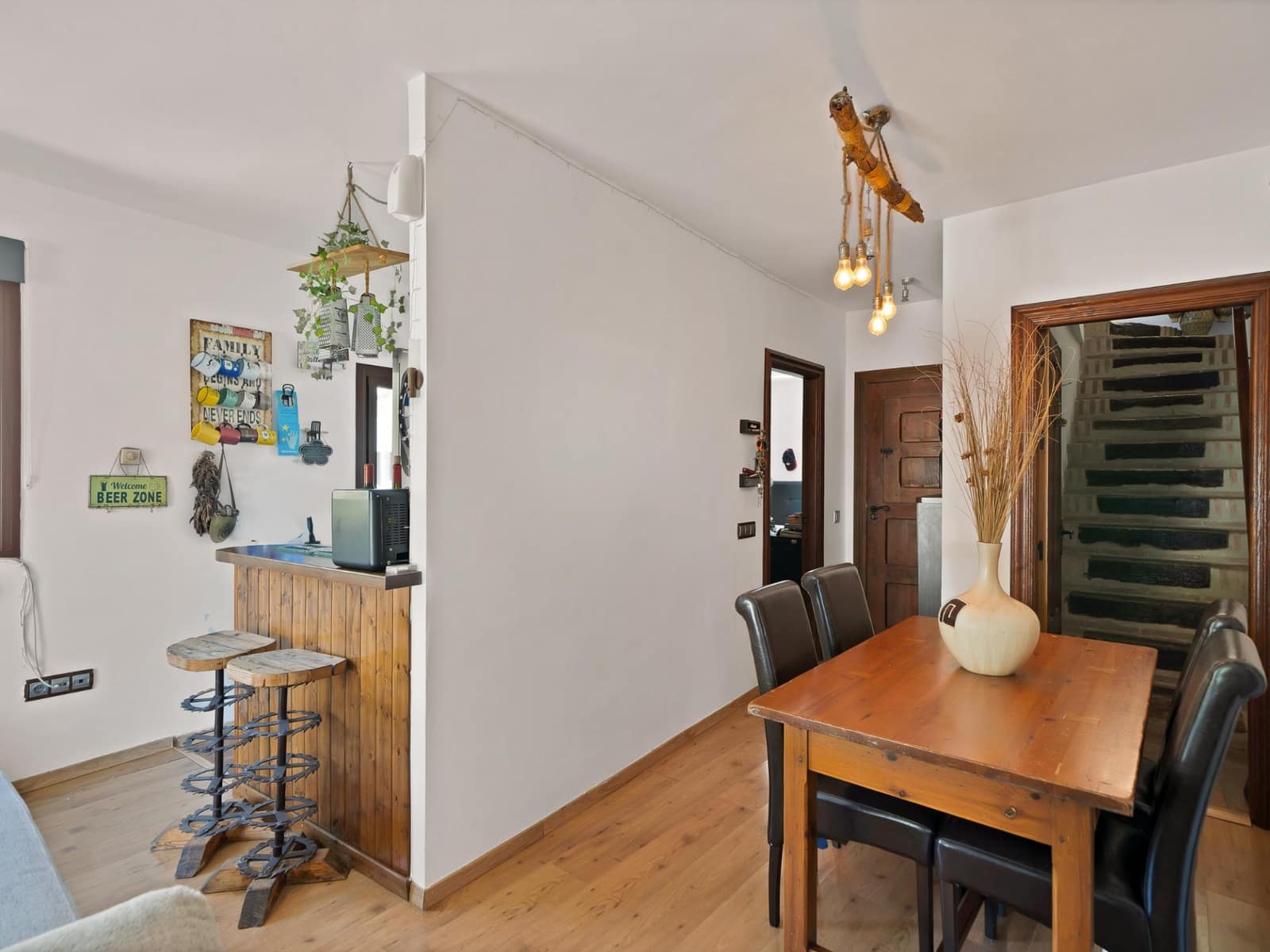 6 Zimmer Reihenhaus zu verkaufen in Ojen mit Garage - 650.000 € (Ref: 10129385)