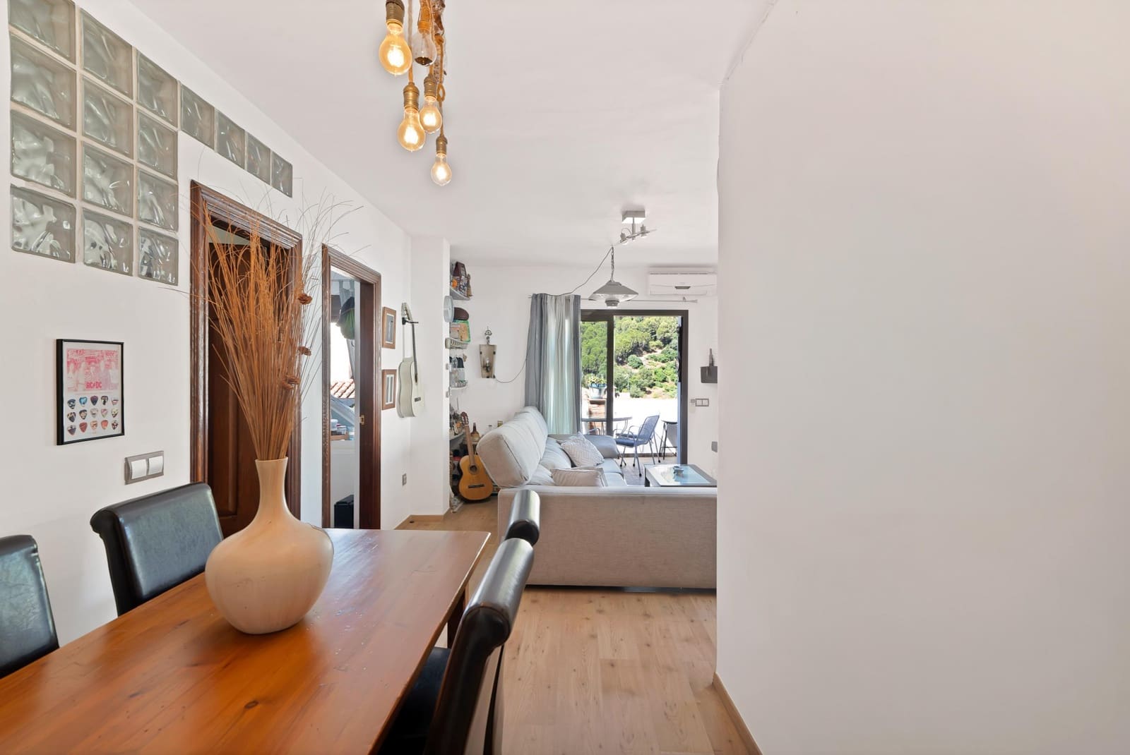 6 Zimmer Reihenhaus zu verkaufen in Ojen mit Garage - 650.000 € (Ref: 10129385)