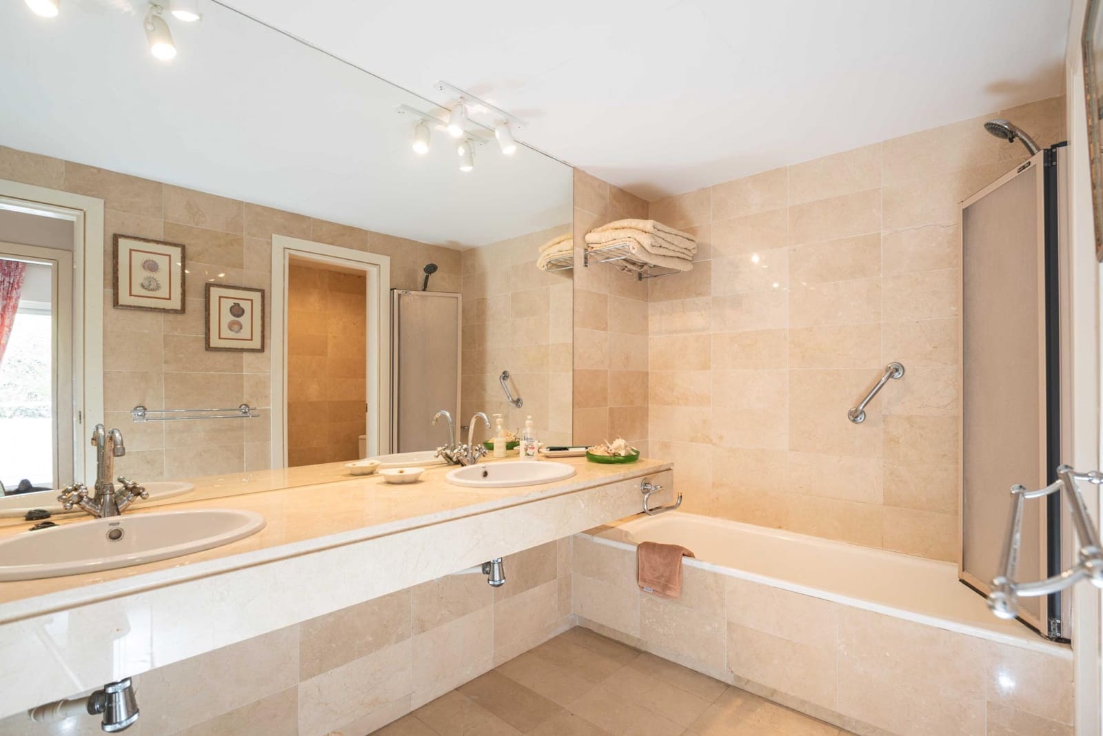 3 bedroom Apartment for sale in Rio Real with pool garage - € 675,000 (Ref: 10136014)