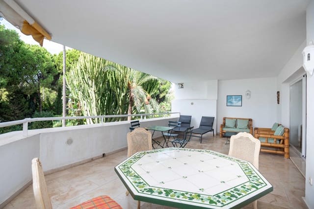 3 quarto Apartamento para venda em Río Real, Marbella com piscina garagem - 675 000 € (Ref: 10136014)