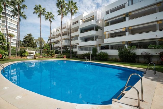 3 quarto Apartamento para venda em Río Real, Marbella com piscina garagem - 675 000 € (Ref: 10136014)