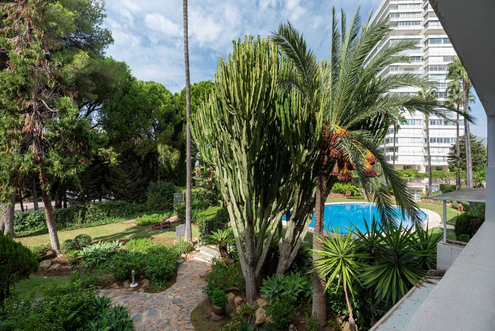 3 bedroom Apartment for sale in Rio Real with pool garage - € 675,000 (Ref: 10136014)