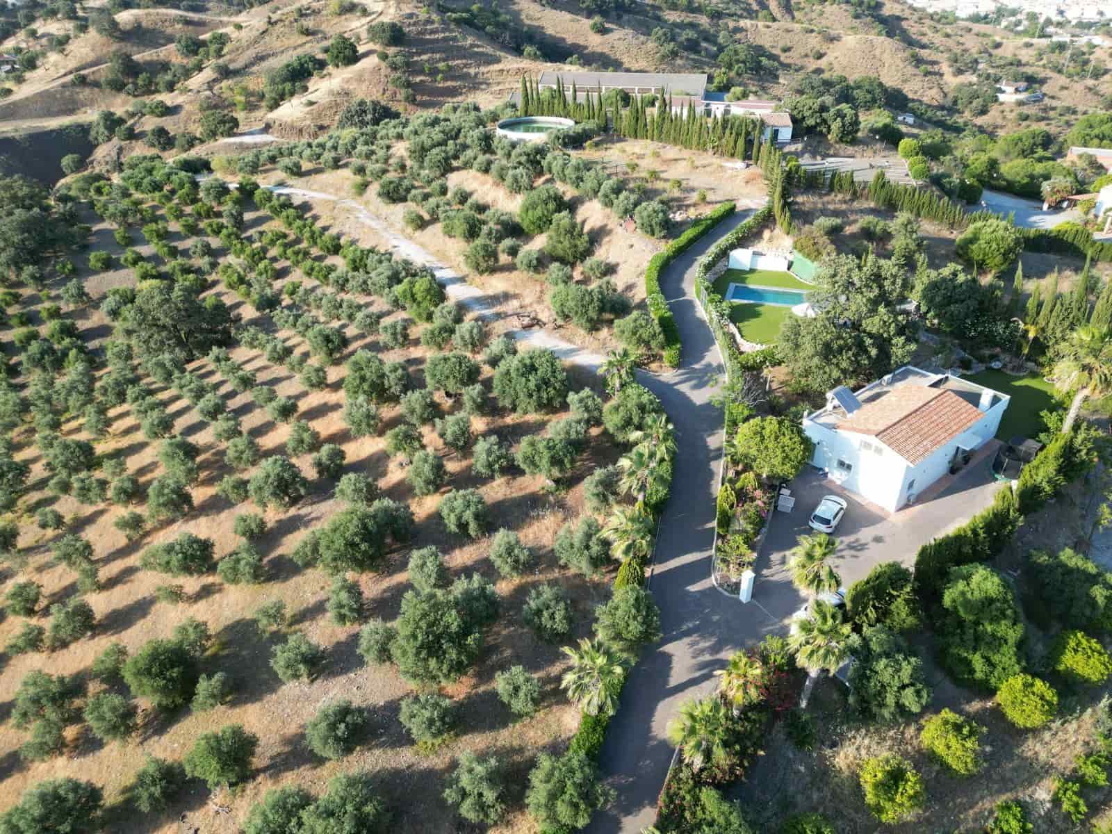 2 bedroom Finca/Country House for sale in Coin with pool - € 1,649,000 (Ref: 10139924)