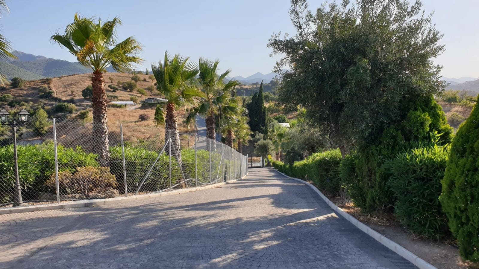 2 bedroom Finca/Country House for sale in Coin with pool - € 1,649,000 (Ref: 10139924)
