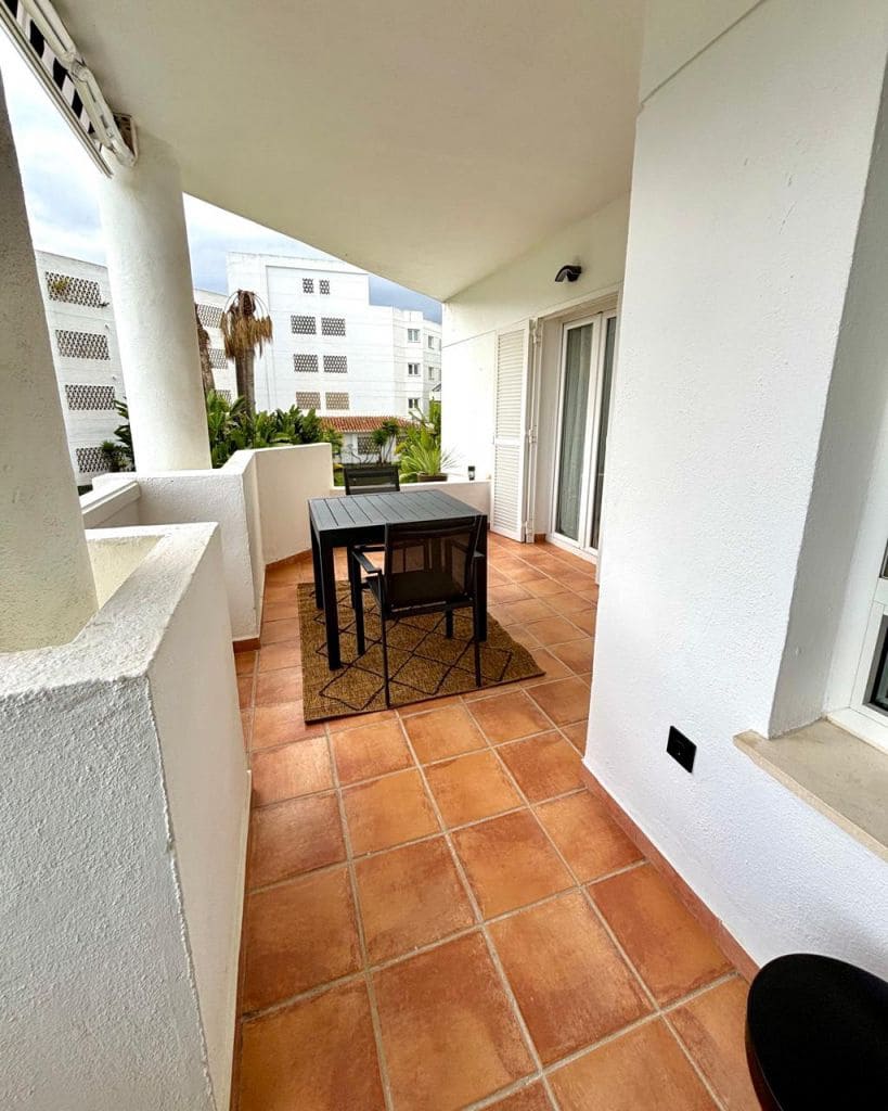 1 slaapkamer Appartement te koop in Puerto Banus met zwembad garage - € 745.000 (Ref: 10139925)