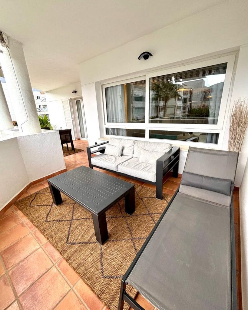 1 slaapkamer Appartement te koop in Puerto Banus met zwembad garage - € 745.000 (Ref: 10139925)