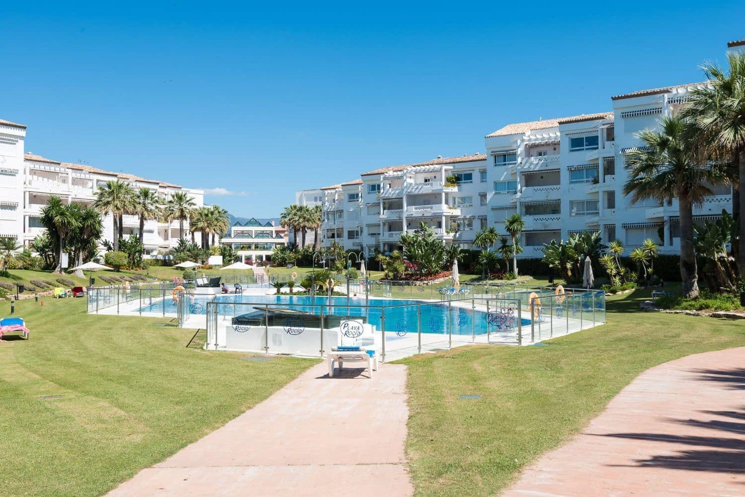 1 slaapkamer Appartement te koop in Puerto Banus met zwembad garage - € 745.000 (Ref: 10139925)