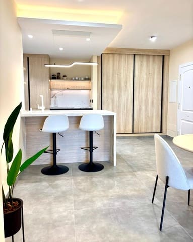 1 bedroom Apartment for sale in Puerto Banus, Marbella with pool garage - € 745,000 (Ref: 10139925)