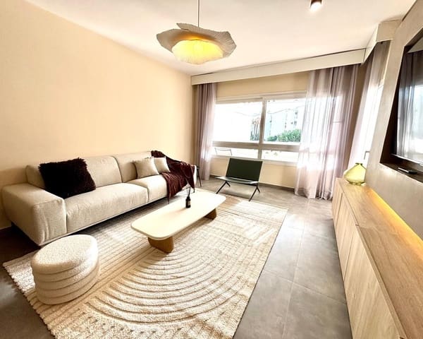 1 bedroom Apartment for sale in Puerto Banus, Marbella with pool garage - € 745,000 (Ref: 10139925)