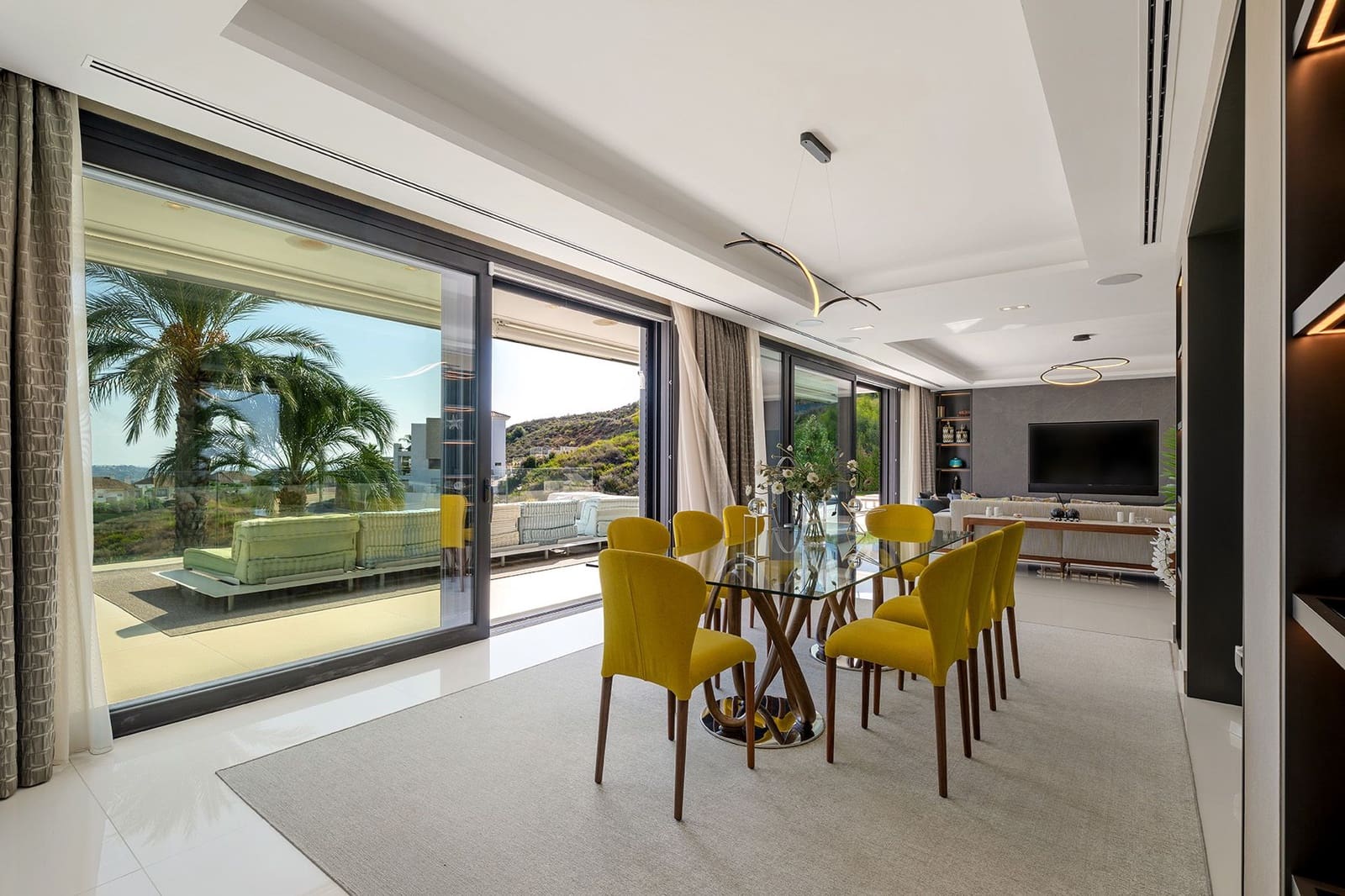 4 soveværelse Villa til salg i Mijas med swimmingpool garage - € 3.750.000 (Ref: 10142579)