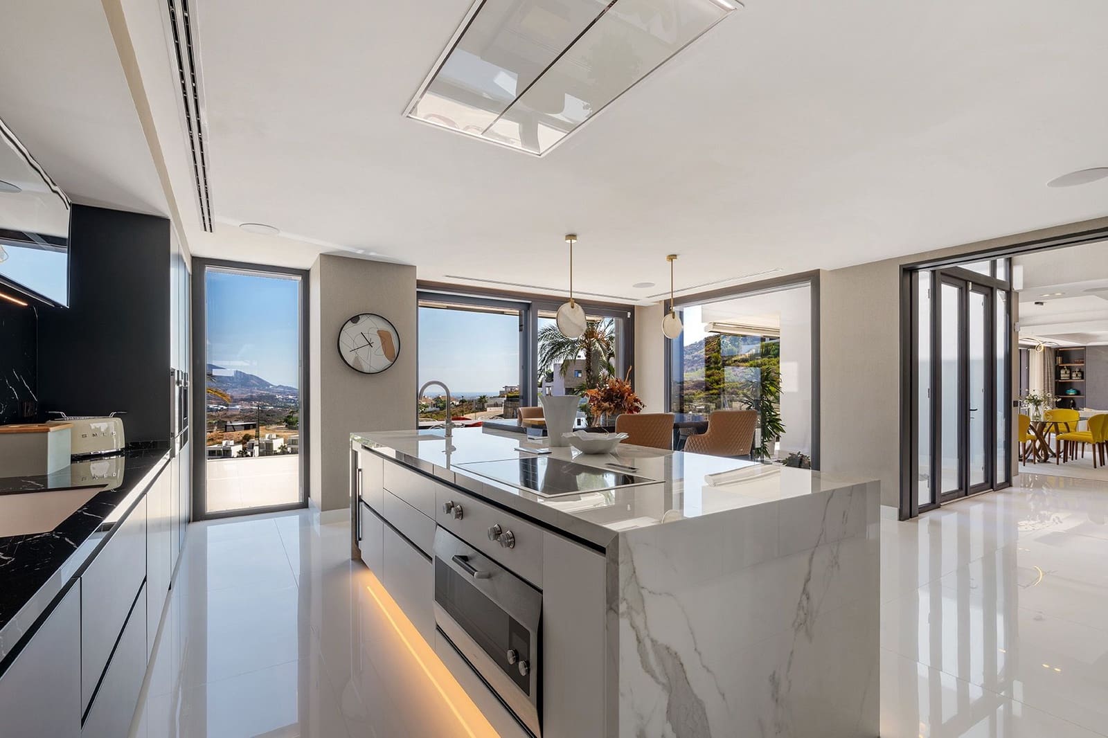 4 soveværelse Villa til salg i Mijas med swimmingpool garage - € 3.750.000 (Ref: 10142579)