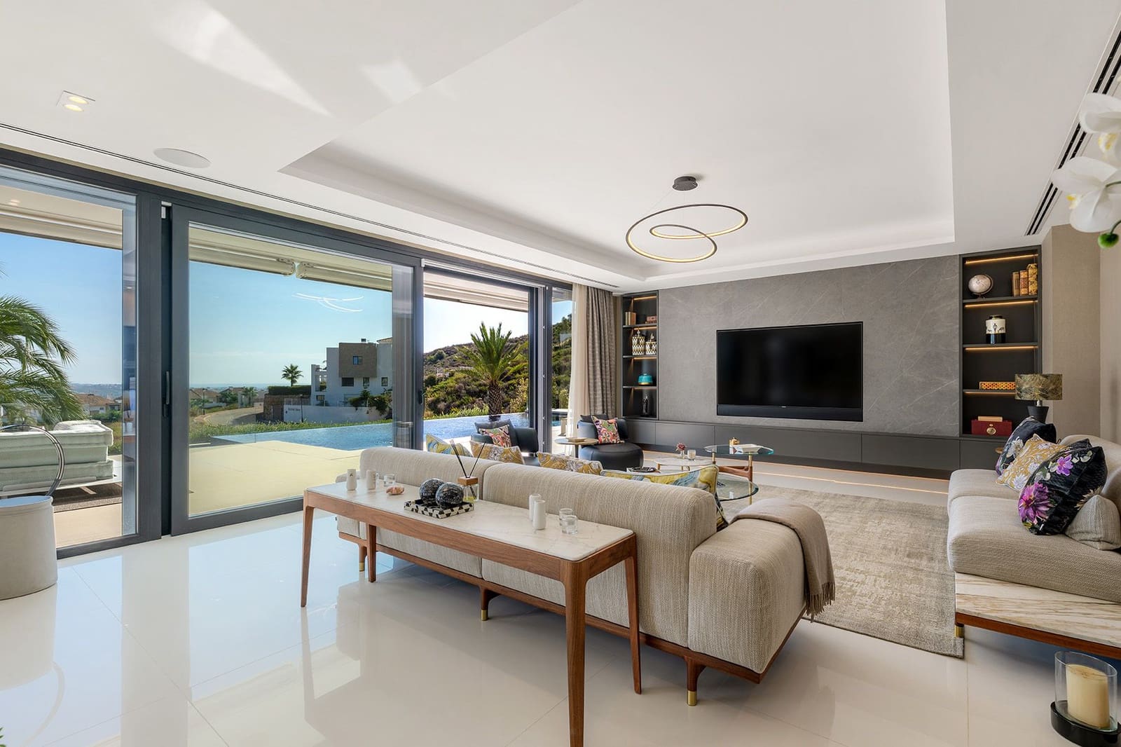 4 soveværelse Villa til salg i Mijas med swimmingpool garage - € 3.750.000 (Ref: 10142579)