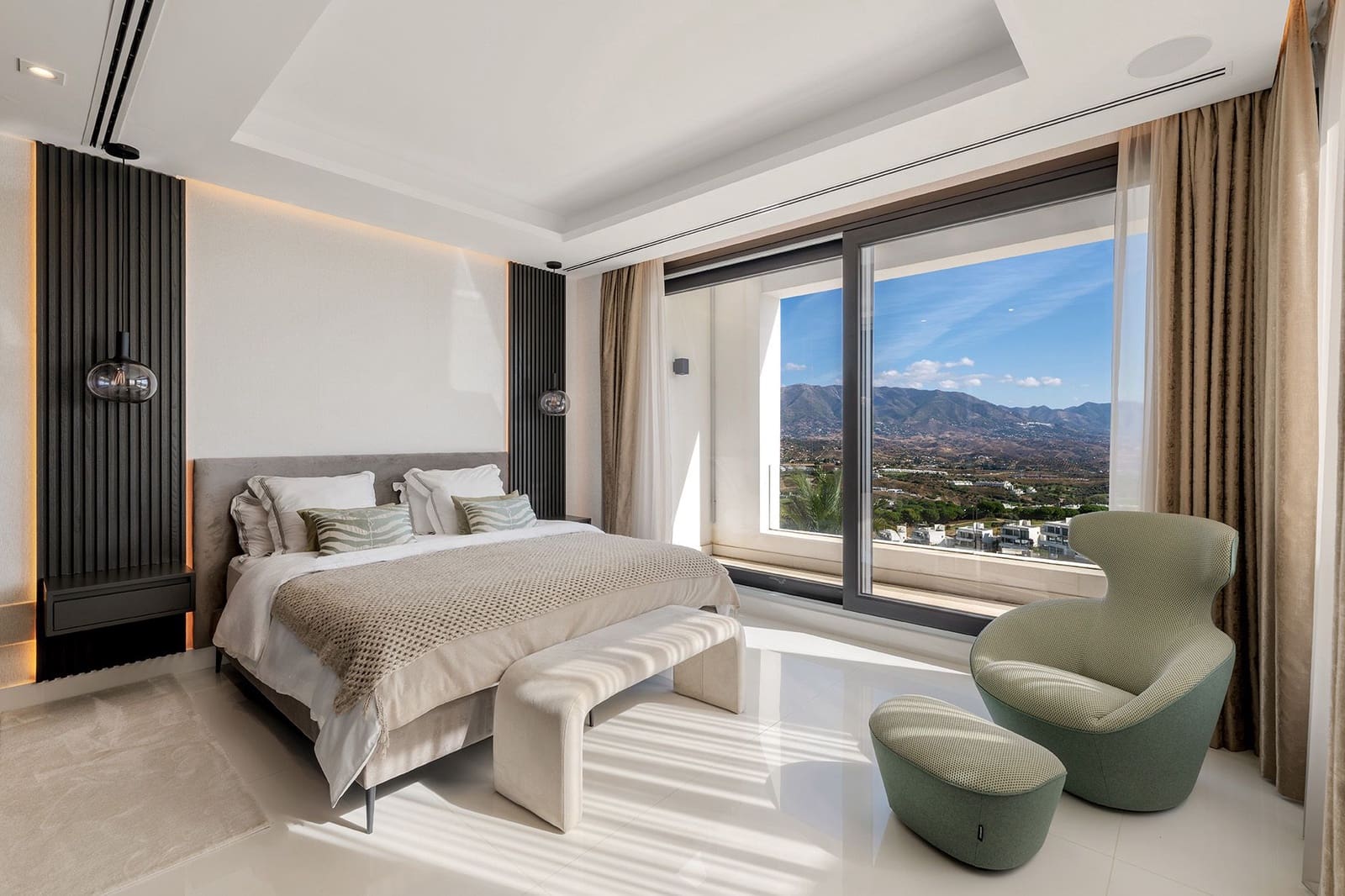 4 soveværelse Villa til salg i Mijas med swimmingpool garage - € 3.750.000 (Ref: 10142579)