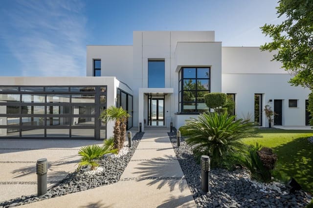 4 bedroom Villa for sale in La Cala Golf - Lagar Martell, Mijas with pool garage - € 3,750,000 (Ref: 10142579)
